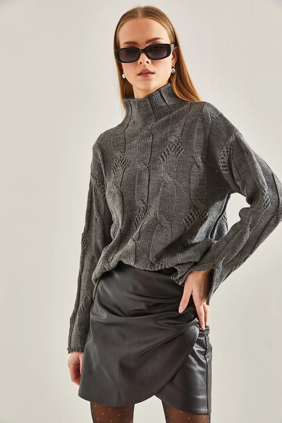 Women's Half-Turtleneck Cable Knit Sweater