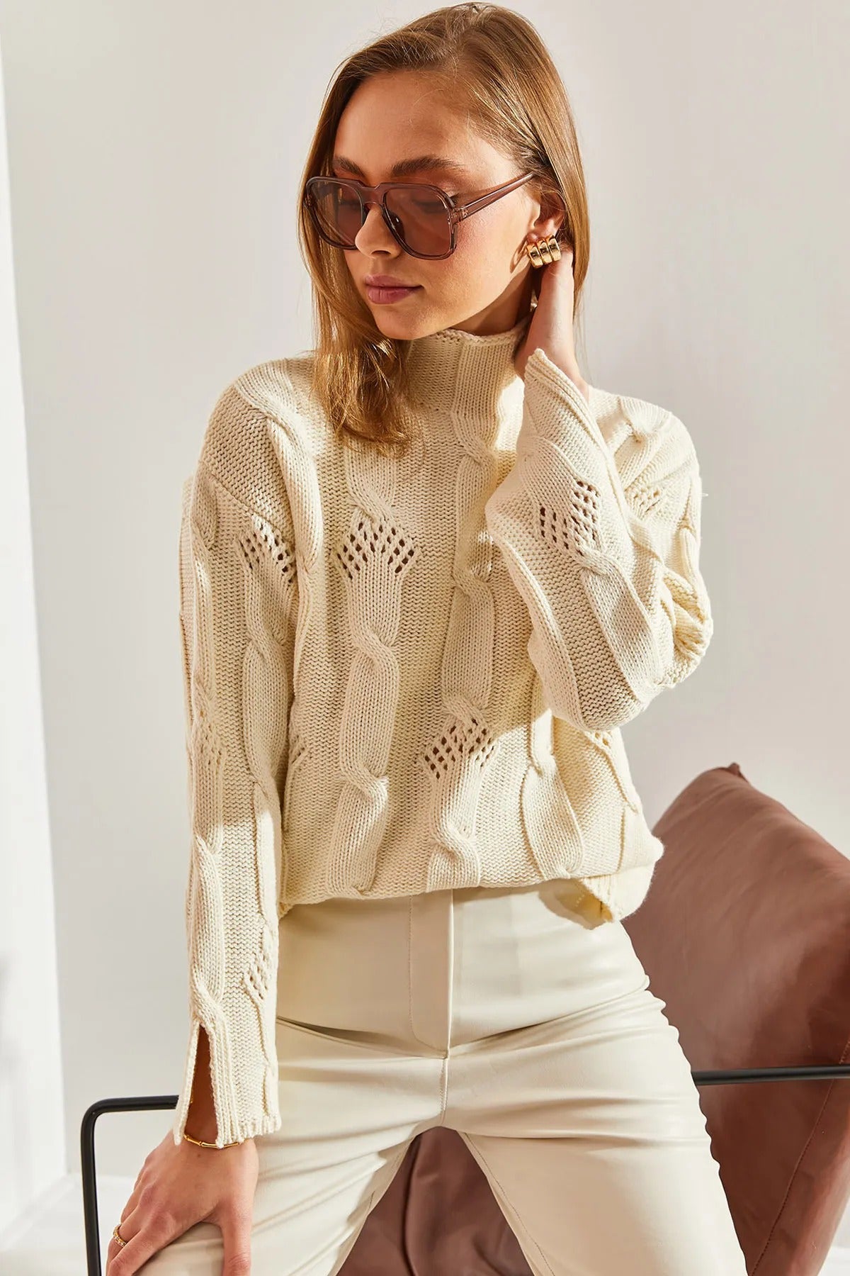 Women's Half-Turtleneck Cable Knit Sweater sweater LUNARITY GARAGE
