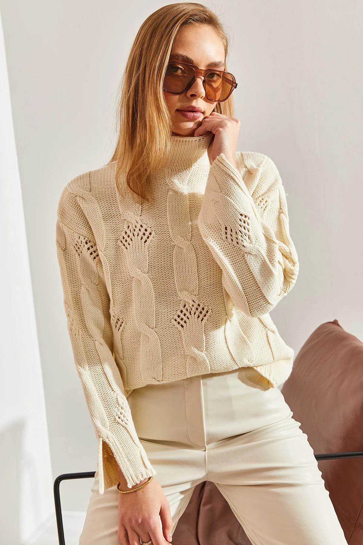 Women's Half-Turtleneck Cable Knit Sweater sweater LUNARITY GARAGE