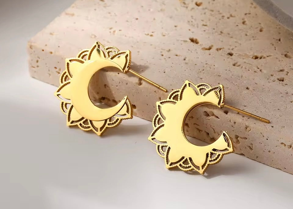 Minimalist Prisma Curves Earrings LUNARITY GARAGE