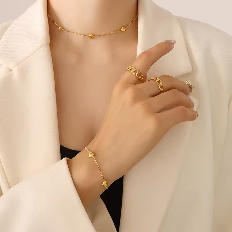 Upscale Minimal Love Heart Charm Chain Bracelet bracelets LUNARITY GARAGE