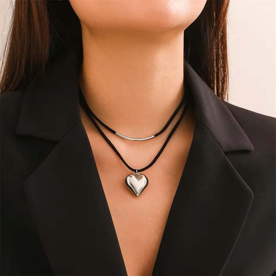 Midnight Velvet Love Heart Pendant Choker Necklace necklaces LUNARITY GARAGE