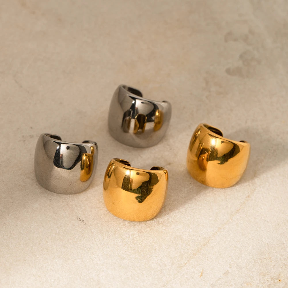 2023 New Minimalist Stainless Steel 18K Gold Plated Smooth Ear Clip Tarnish-proof Light Luxury Women Ear Jewelry LUNARITY GARAGE