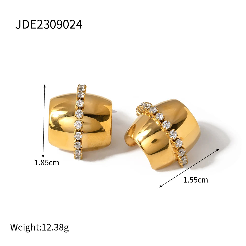 2023 New Minimalist Stainless Steel 18K Gold Plated Smooth Ear Clip Tarnish-proof Light Luxury Women Ear Jewelry LUNARITY GARAGE JDE2309024