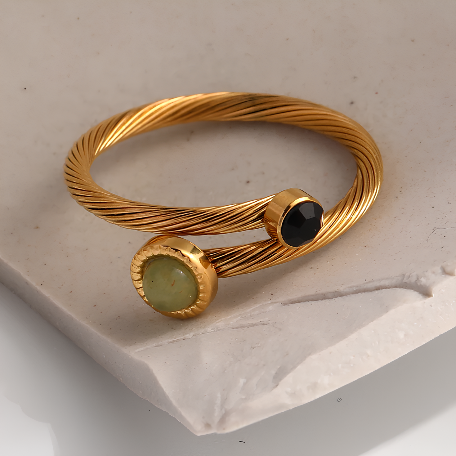 Everlasting Embrace Ring ring LUNARITY GARAGE