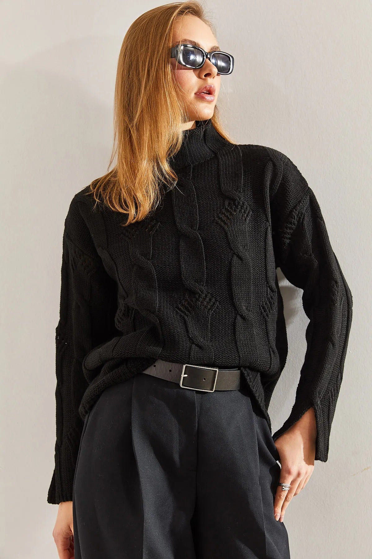 Women's Half-Turtleneck Cable Knit Sweater