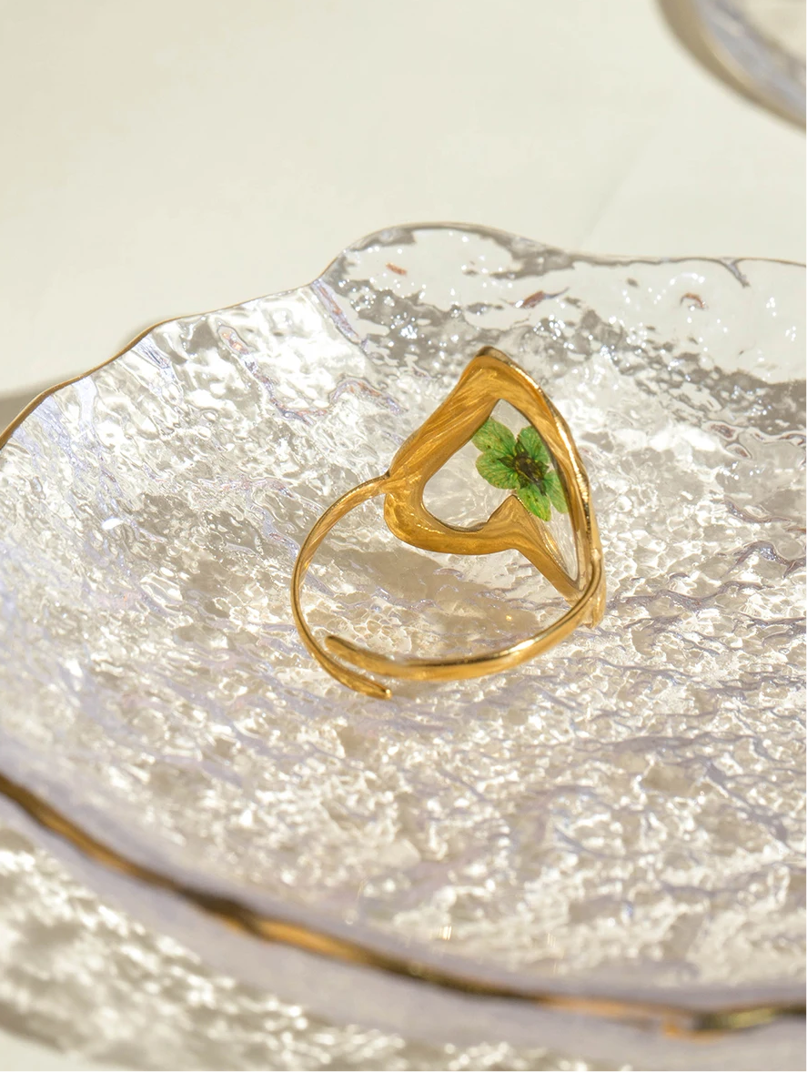 Charming Irregular Love Heart Green Plum Flower Ring ring LUNARITY GARAGE
