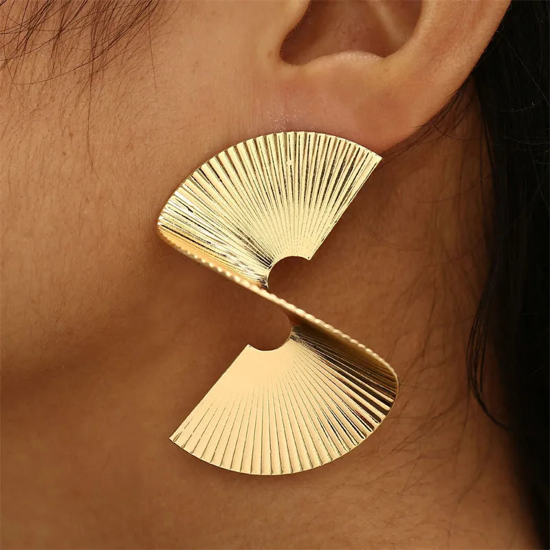 Retro Twisted Spiral Statement Earrings earrings LUNARITY GARAGE Gold  