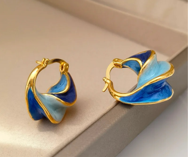 Retro Unique Wave Two-Tone Enamel Hoop Earrings earrings LUNARITY GARAGE