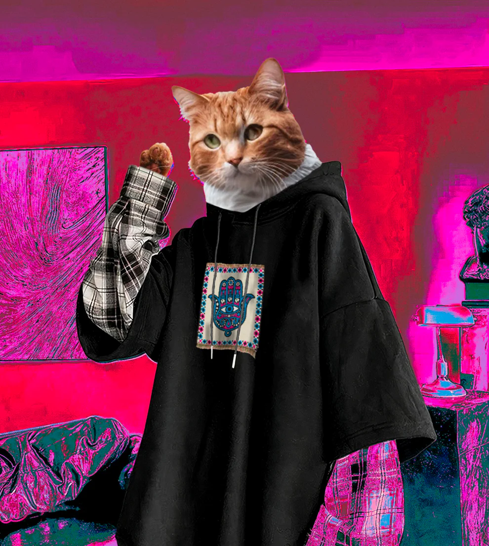 Black Short-Sleeve Cat Sweatshirt sweatshirt LUNARITY GARAGE
