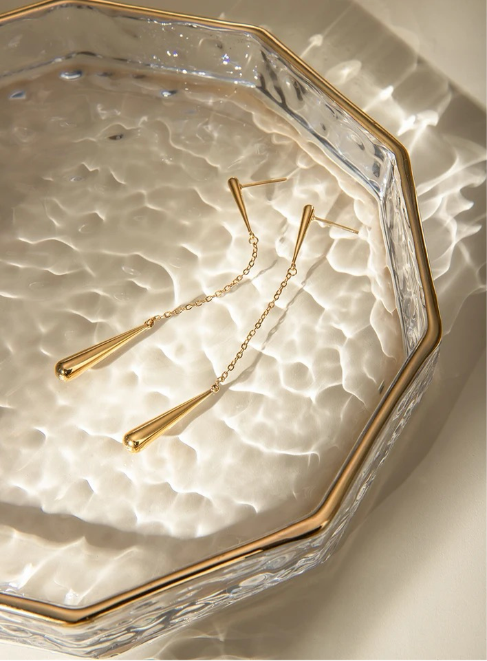 Teardrop Minimalist Earrings earrings LUNARITY GARAGE