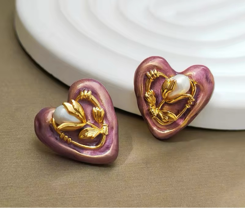 Retro Minimal Dusty Rose Enamle Heart Stud Earrings earrings LUNARITY GARAGE