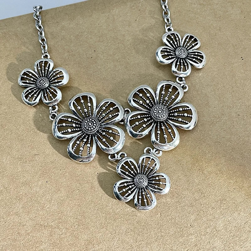 Bohemian Flower Pendant Necklace choker LUNARITY GARAGE   