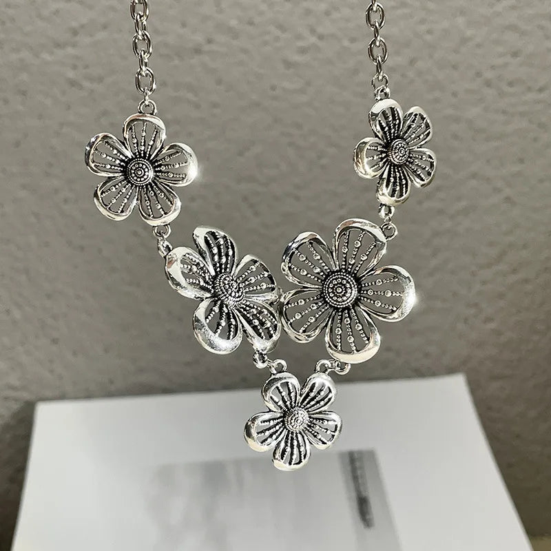 Bohemian Flower Pendant Necklace choker LUNARITY GARAGE   