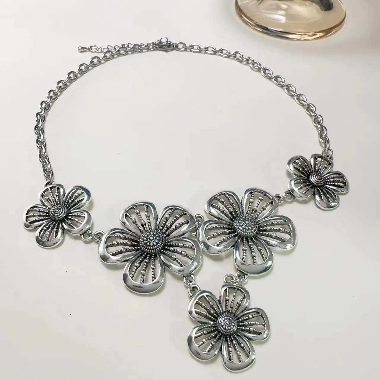 Bohemian Flower Pendant Necklace choker LUNARITY GARAGE   