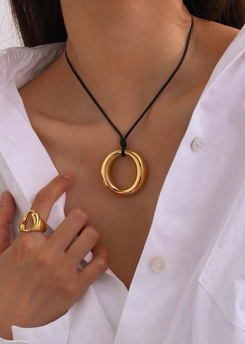 Bold Gold Circle Hollow Pendant Necklace necklaces LUNARITY GARAGE   