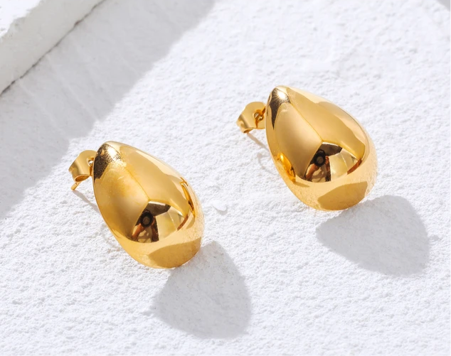 Minimalist Golden Glossy Simple Chic Drop Earring earrings LUNARITY GARAGE   