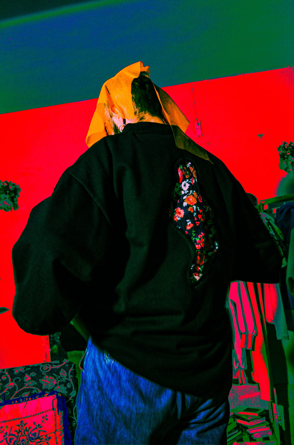 Short Sleeve Black Sweatshirt with Floral Patches sweatshirt LUNARITY GARAGE   