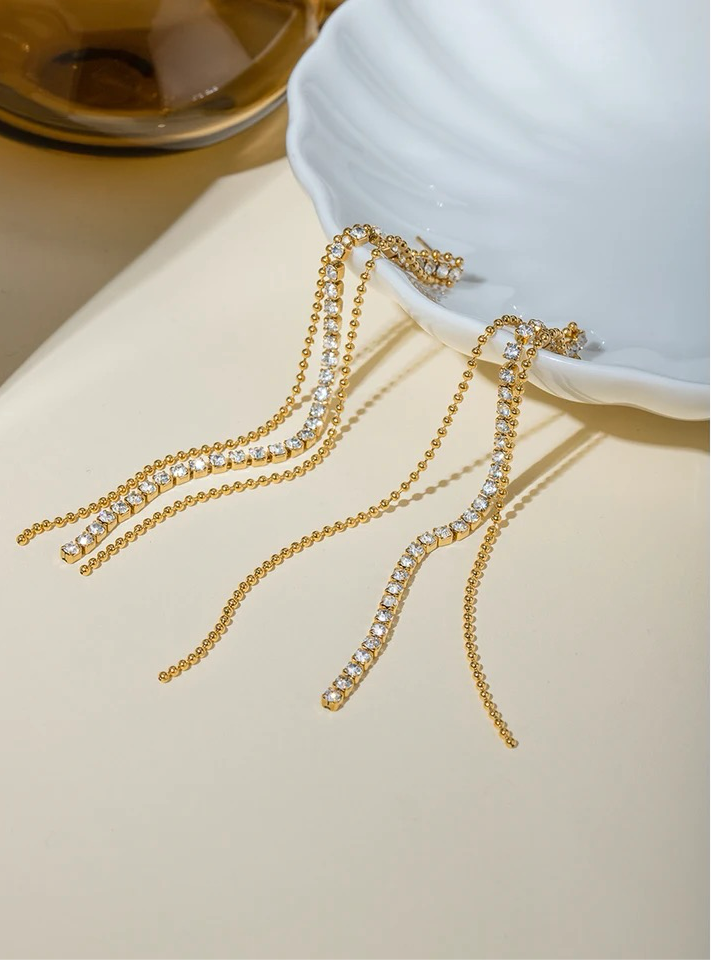 Sparkling Streamers Earrings earrings LUNARITY GARAGE