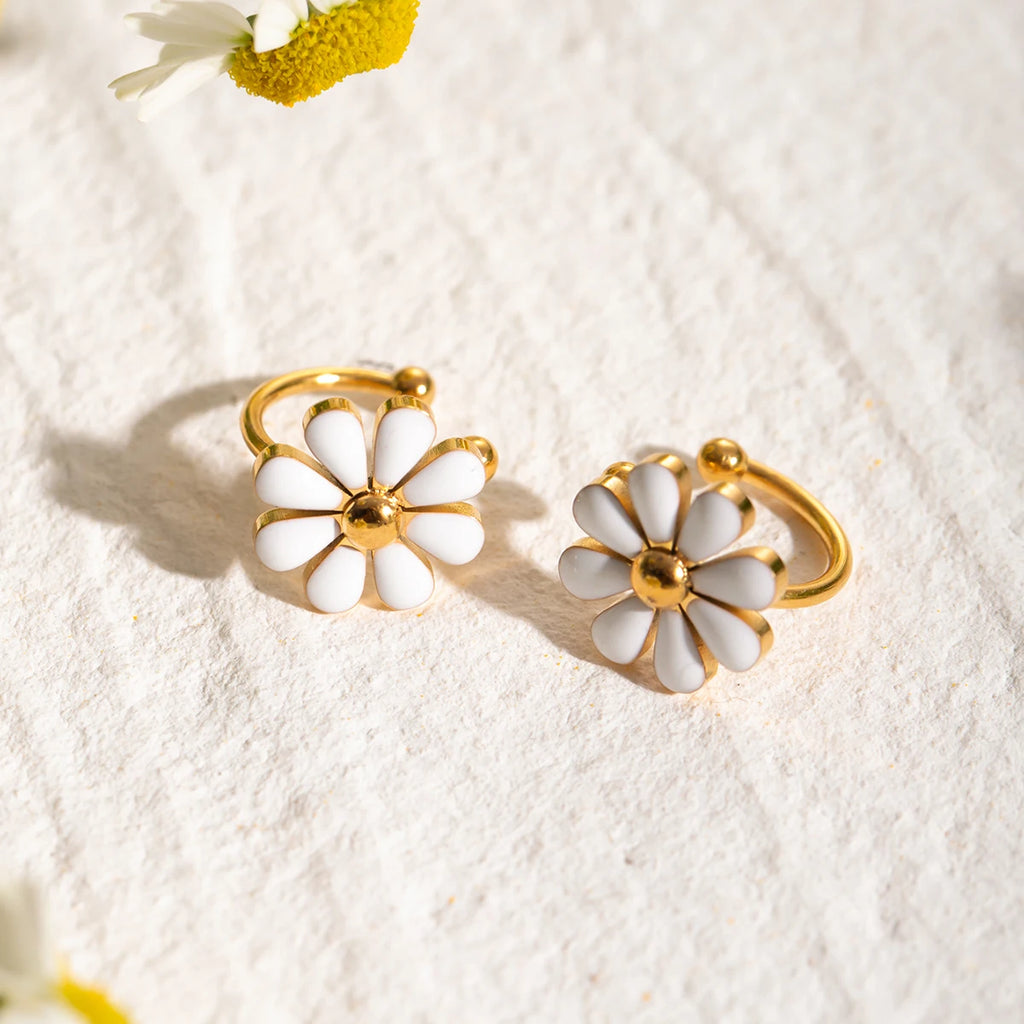 Elegant Summer Luxury White Drip Oil Eight-Petal Flower Ear Clip ear clip LUNARITY GARAGE   