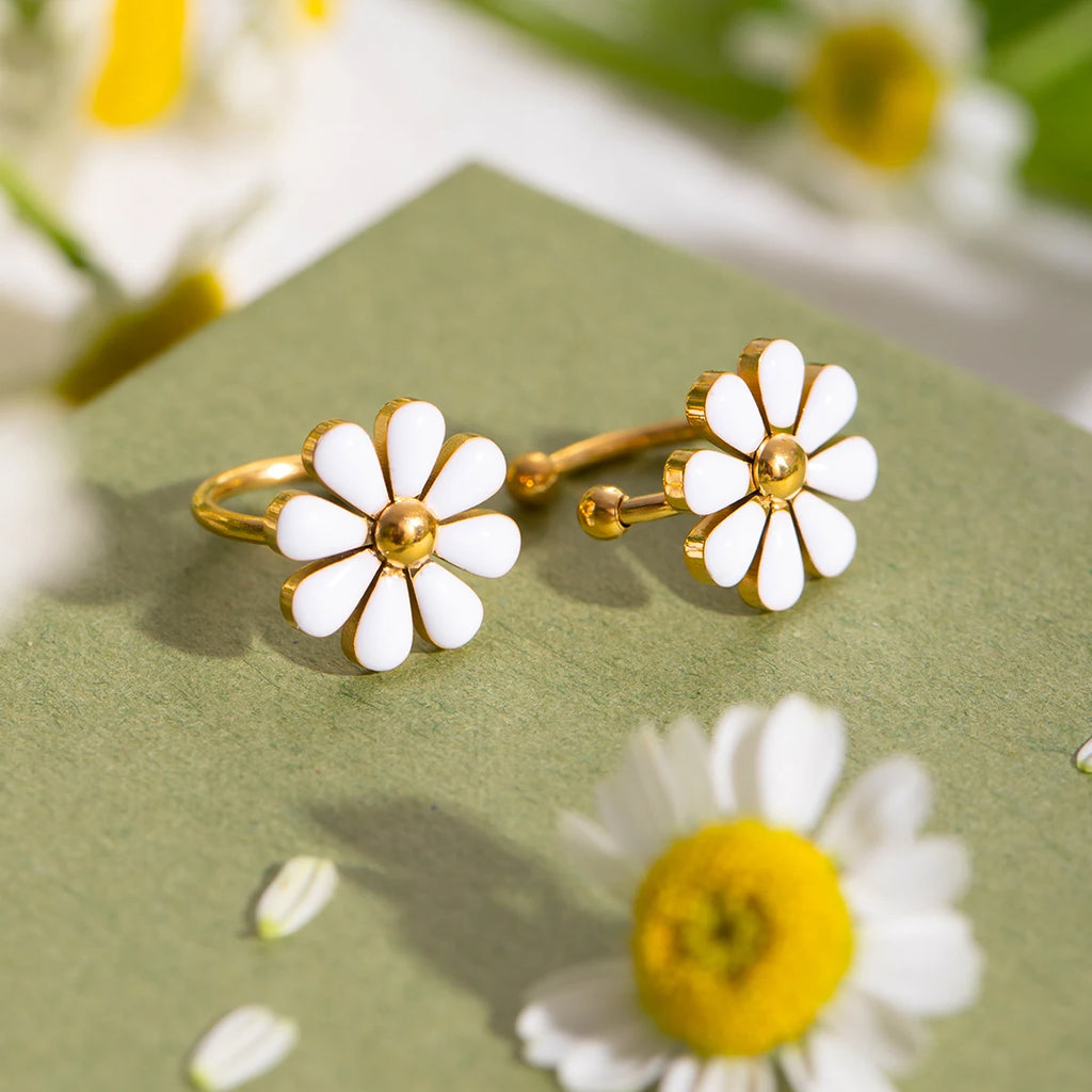 Elegant Summer Luxury White Drip Oil Eight-Petal Flower Ear Clip ear clip LUNARITY GARAGE   