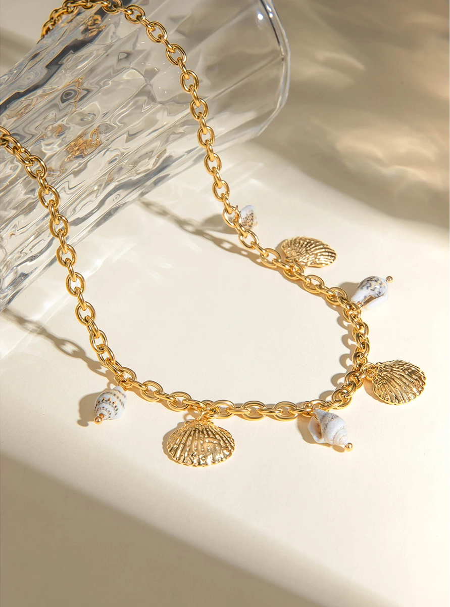 Elegant Summer Sea Shell & Conch Pendant Necklace necklaces LUNARITY GARAGE