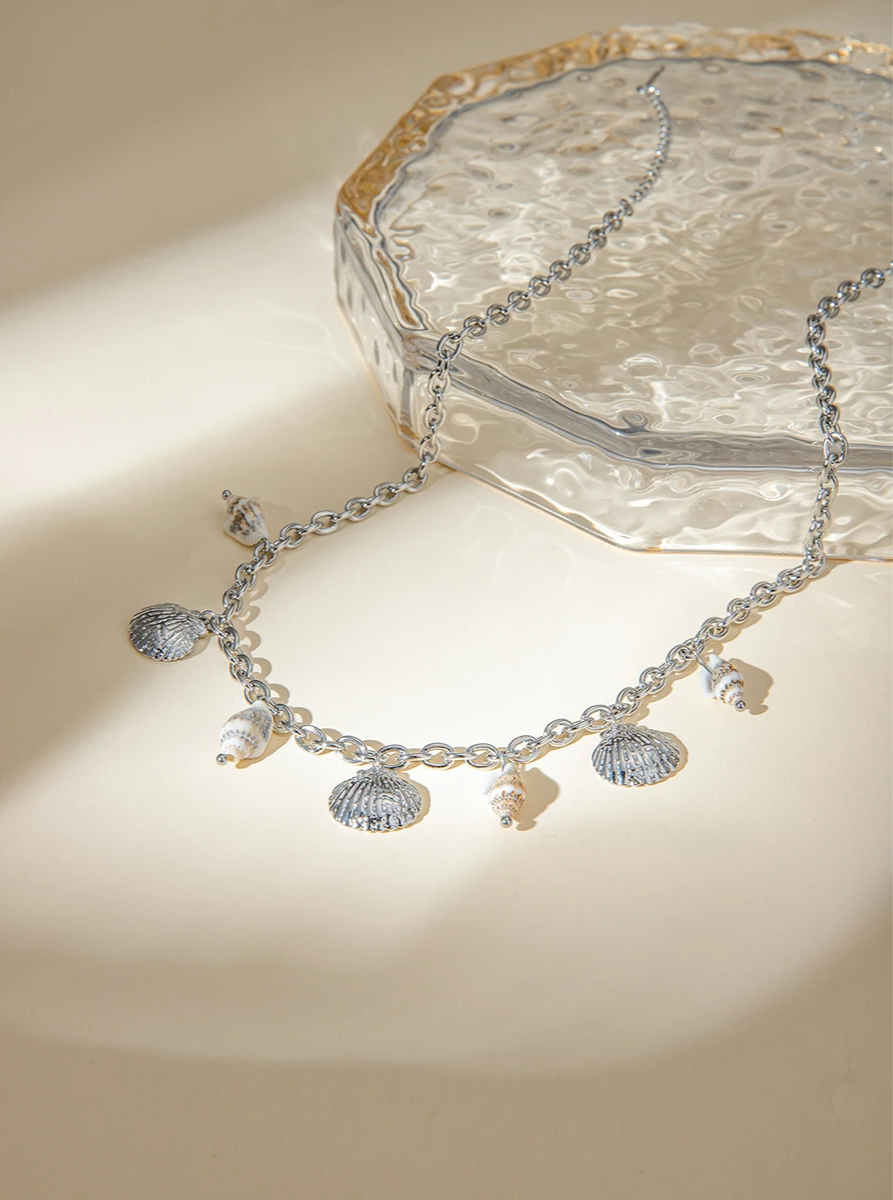 Elegant Summer Sea Shell & Conch Pendant Necklace necklaces LUNARITY GARAGE