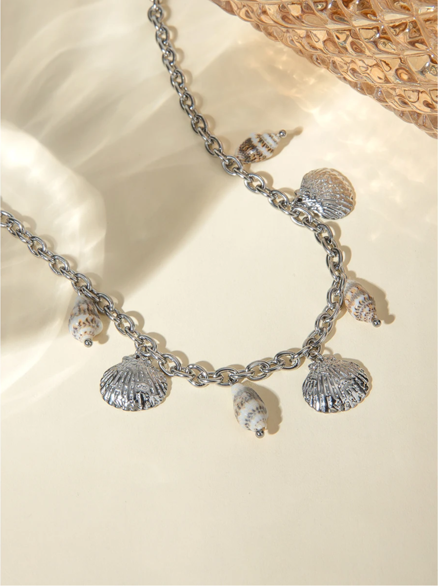 Elegant Summer Sea Shell & Conch Pendant Necklace necklaces LUNARITY GARAGE