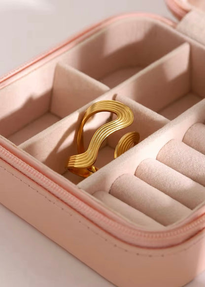 Elegant Wave Design Gold Color Metal Statement Ring ring LUNARITY GARAGE   