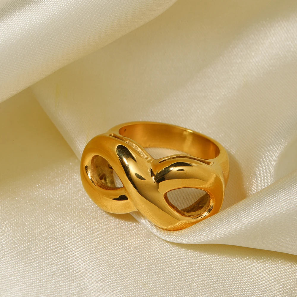 Exquisite Geometric Design Infinite Symbol Ring ring LUNARITY GARAGE