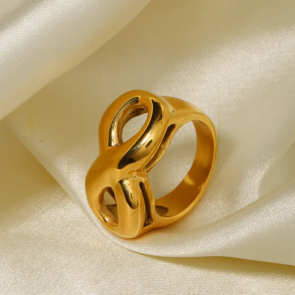 Exquisite Geometric Design Infinite Symbol Ring ring LUNARITY GARAGE