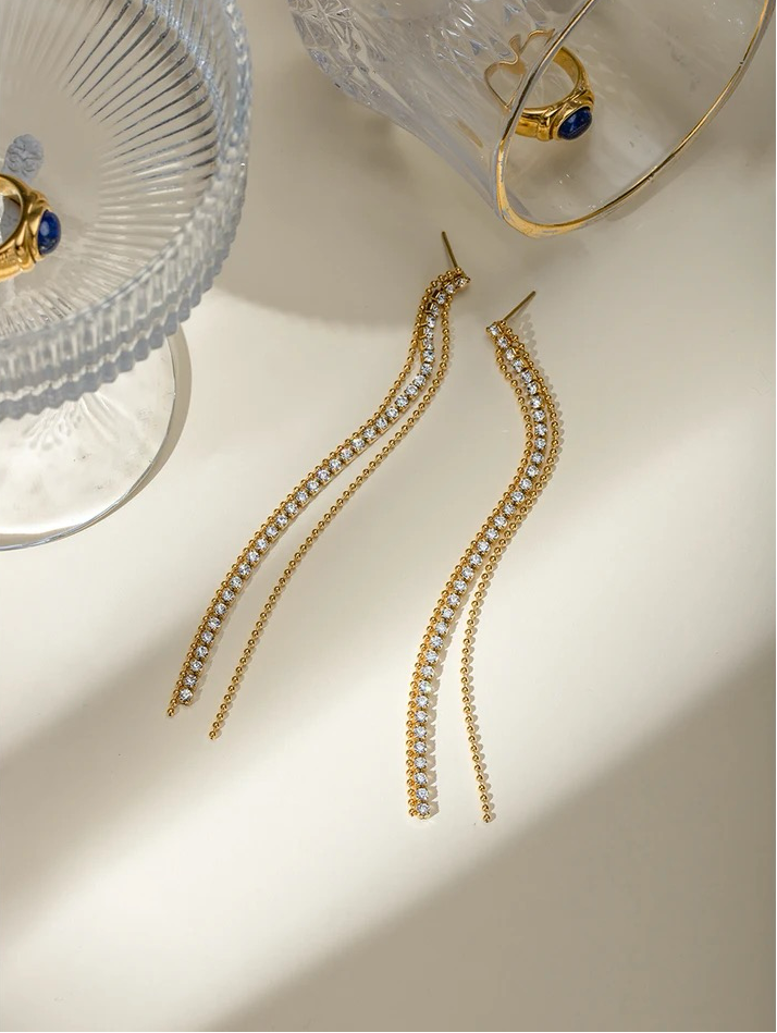 Sparkling Streamers Earrings earrings LUNARITY GARAGE