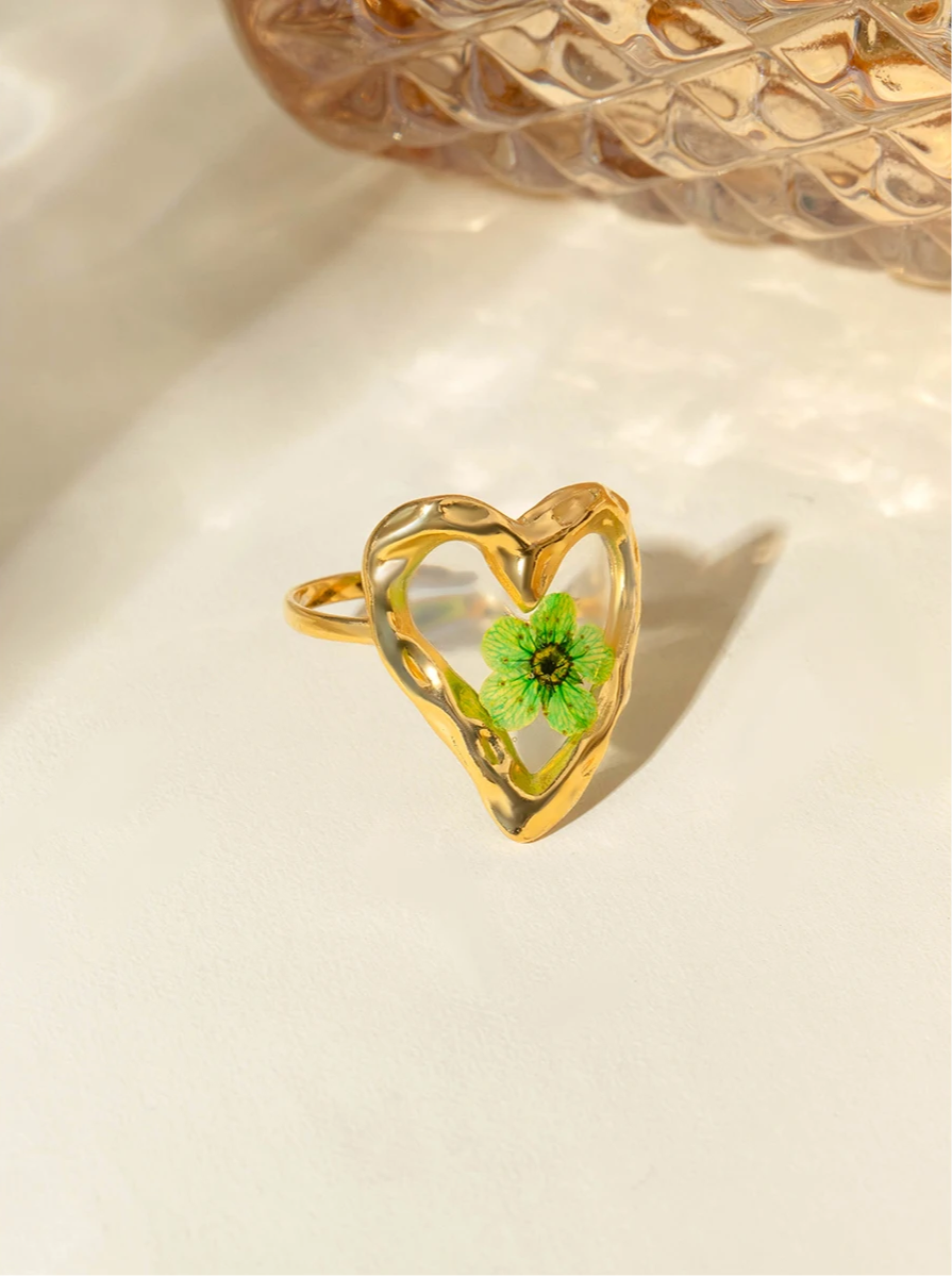 Charming Irregular Love Heart Green Plum Flower Ring ring LUNARITY GARAGE