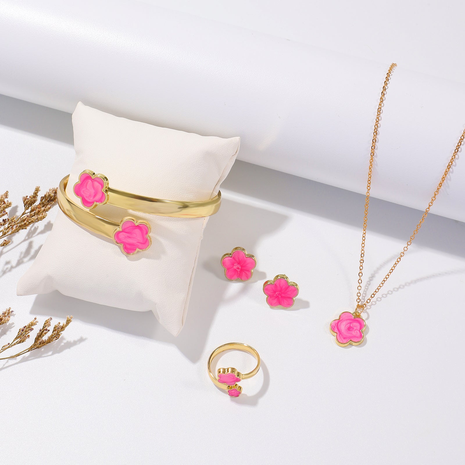 Five Petal Flower Jewelry Set – Fashion Earring, Bracelet & Necklace Set with Lucky Five-Leaf Flower Design jewelry set LUNARITY GARAGE Rose Red