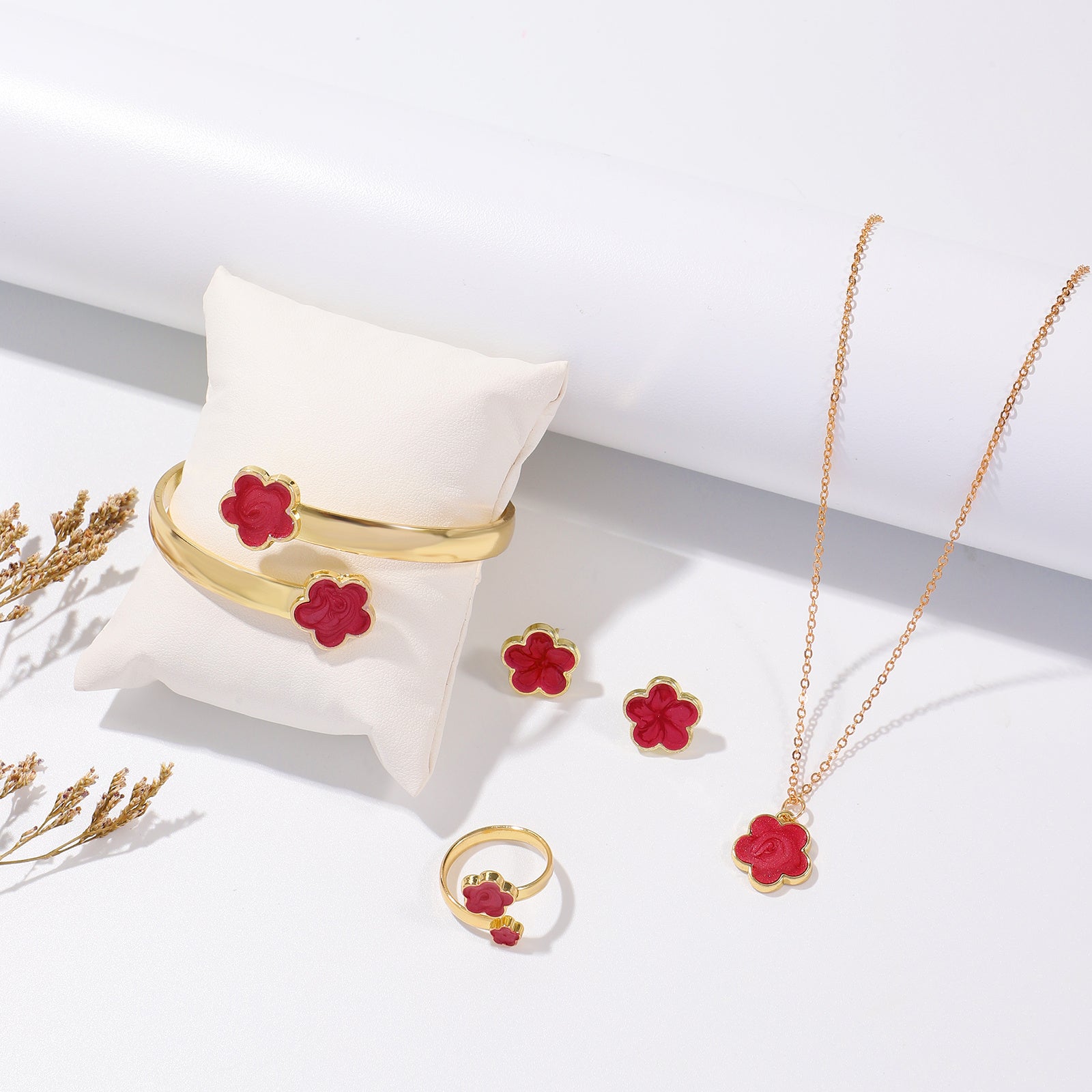 Five Petal Flower Jewelry Set – Fashion Earring, Bracelet & Necklace Set with Lucky Five-Leaf Flower Design jewelry set LUNARITY GARAGE Red