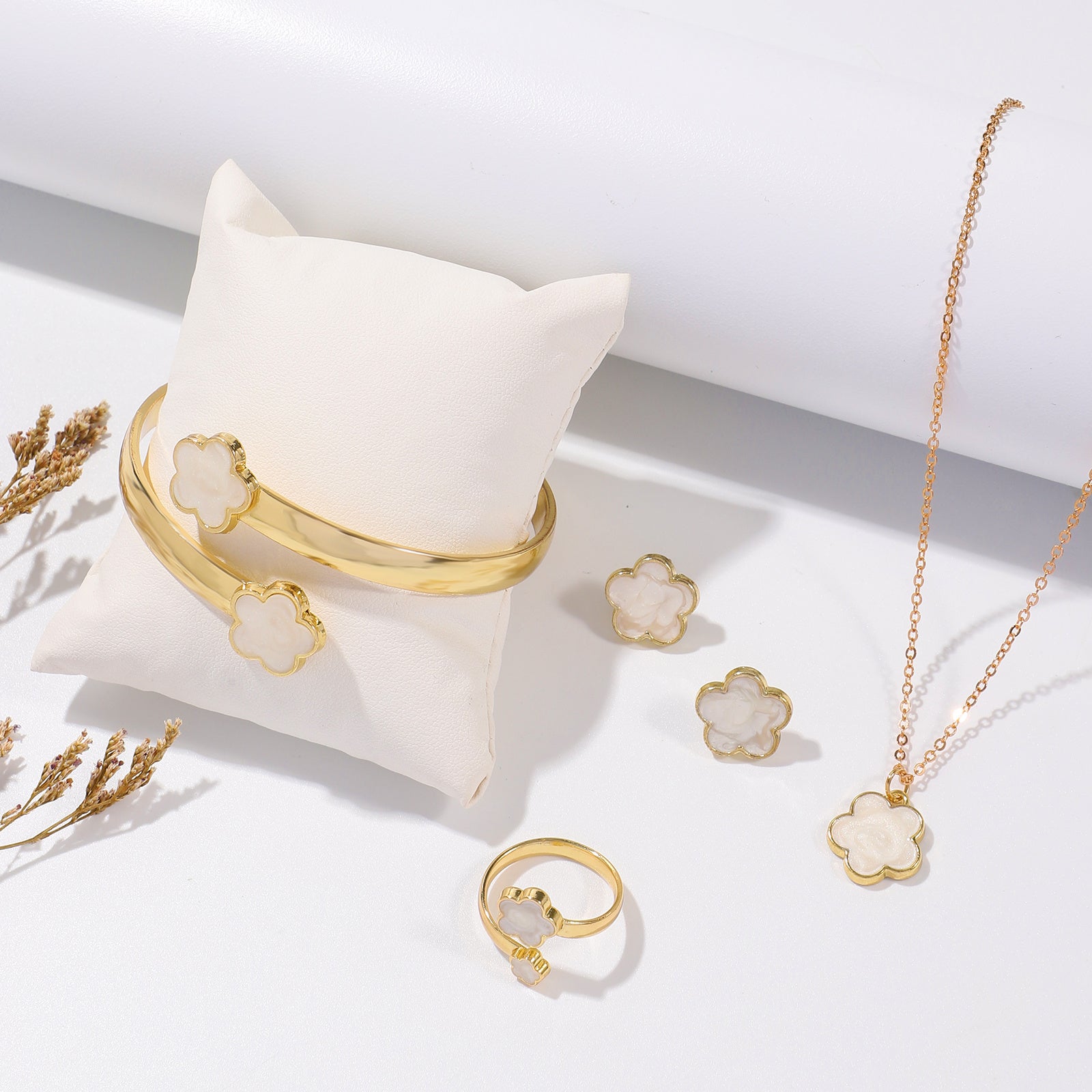 Five Petal Flower Jewelry Set – Fashion Earring, Bracelet & Necklace Set with Lucky Five-Leaf Flower Design jewelry set LUNARITY GARAGE White