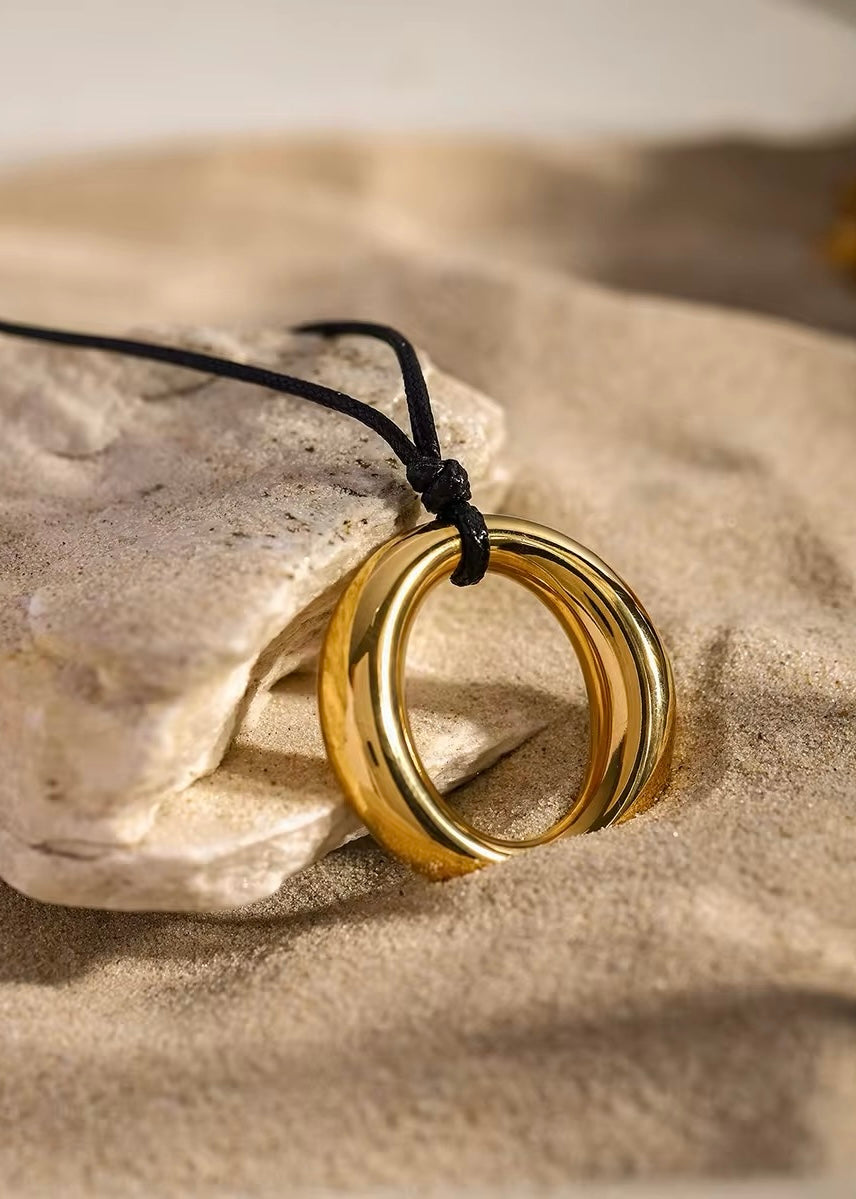 Bold Gold Circle Hollow Pendant Necklace necklaces LUNARITY GARAGE