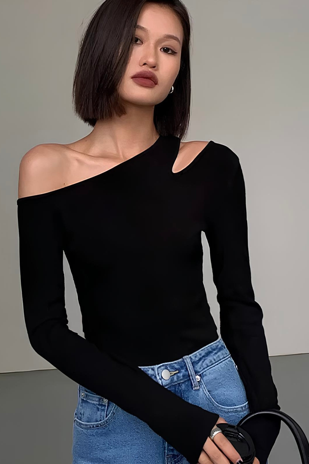 Off-Shoulder Hollow-Out Blouse – Sleek & Sexy Streetwear Essential LUNARITY GARAGE