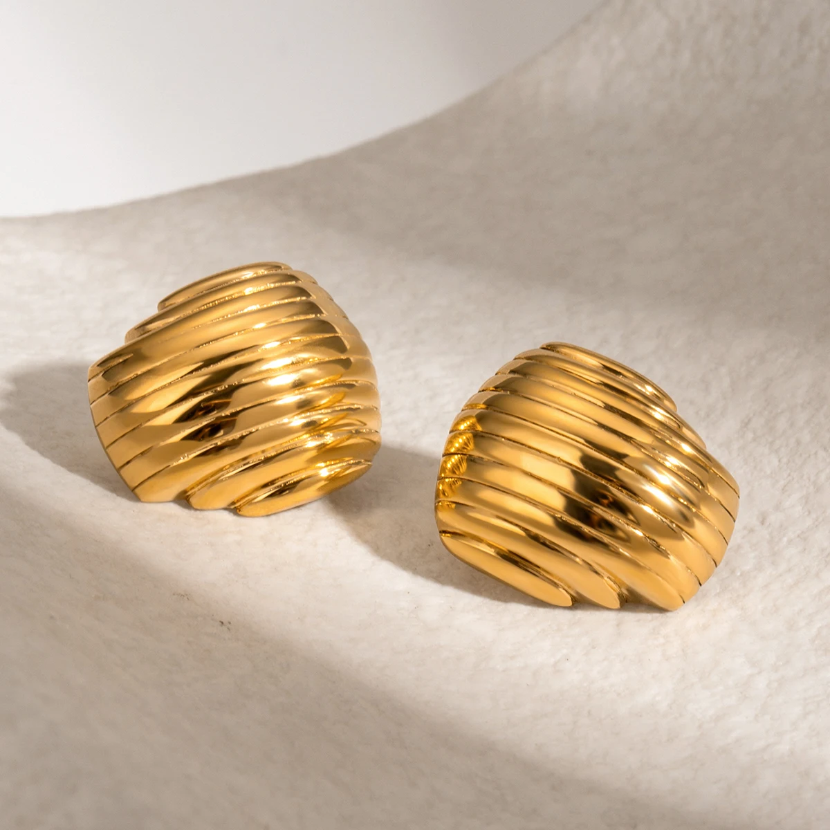 Geometric Minimalist Vertical Pleated Hollow Half Round Earrings earrings LUNARITY GARAGE