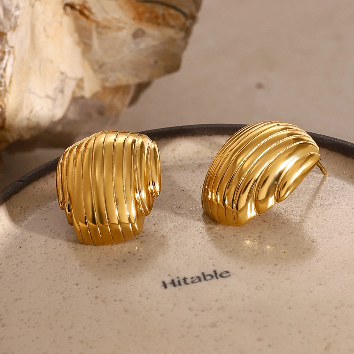 Geometric Minimalist Vertical Pleated Hollow Half Round Earrings earrings LUNARITY GARAGE