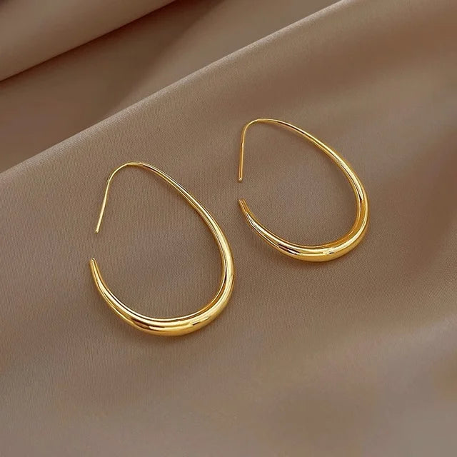 Geometric Oval Hoop Earrings earrings LUNARITY GARAGE Gold  