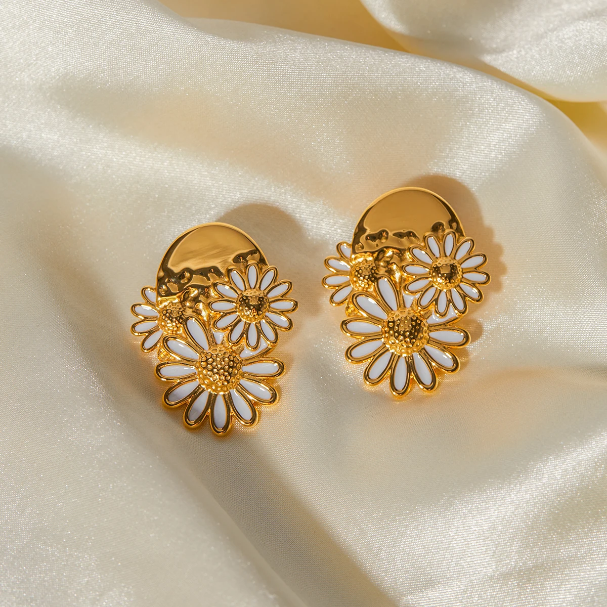 Golden Daisy Drip Earrings earrings LUNARITY GARAGE   