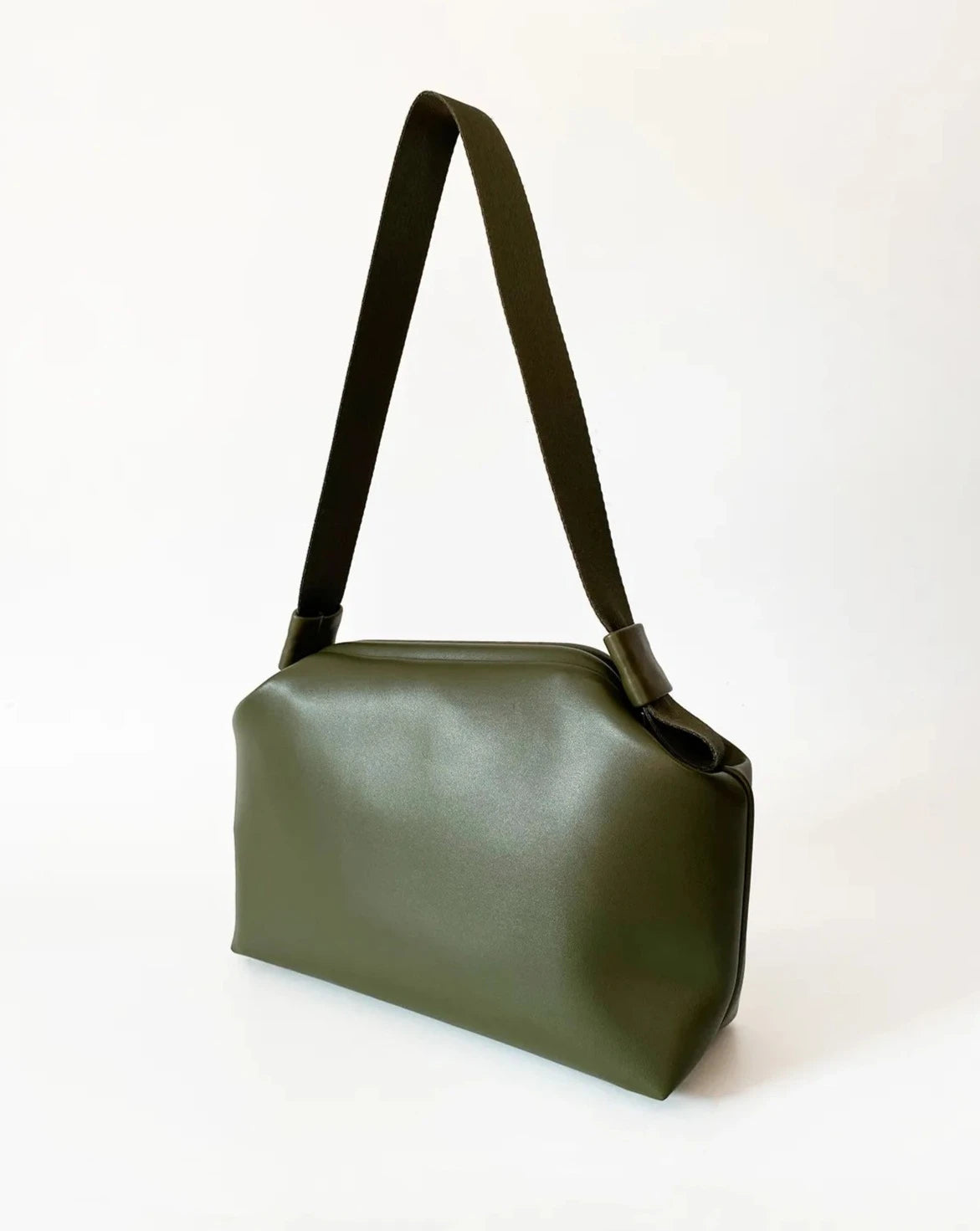 Elegant Green Faux Leather Handbag handbags LUNARITY GARAGE   