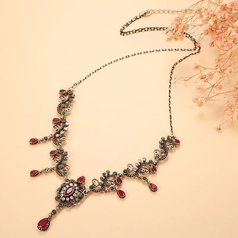Luxury Gray Crystal Flower Necklace – Vintage Boho Ethnic Jewelry Necklace Lunarity Garage Red