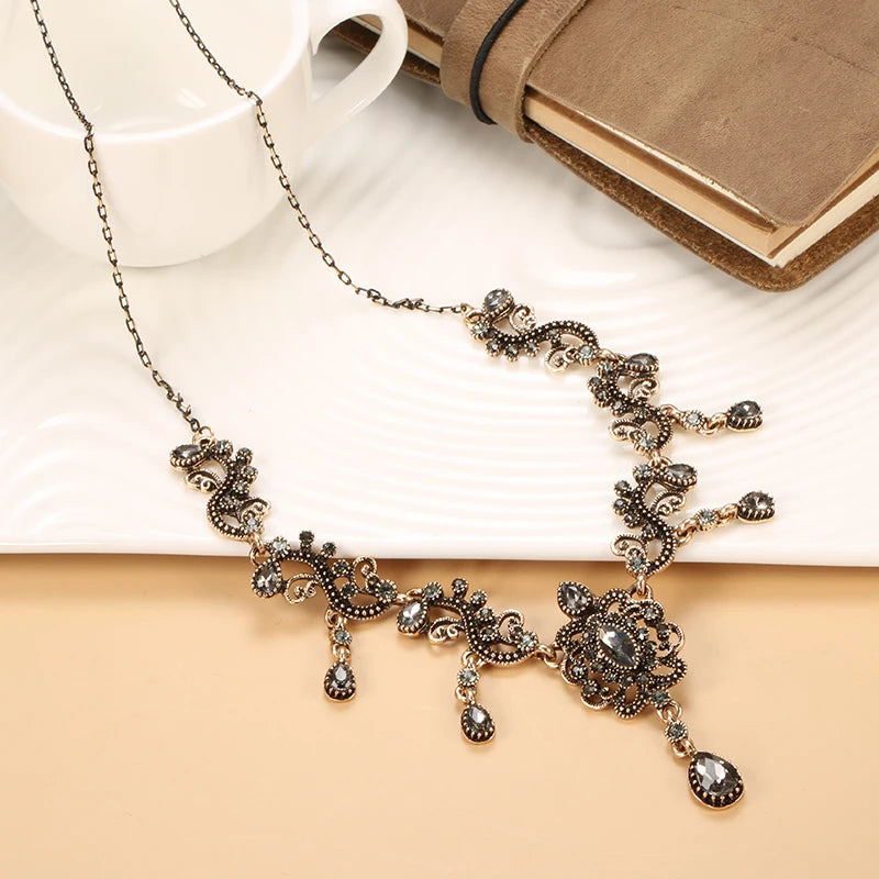 Luxury Gray Crystal Flower Necklace – Vintage Boho Ethnic Jewelry Necklace Lunarity Garage