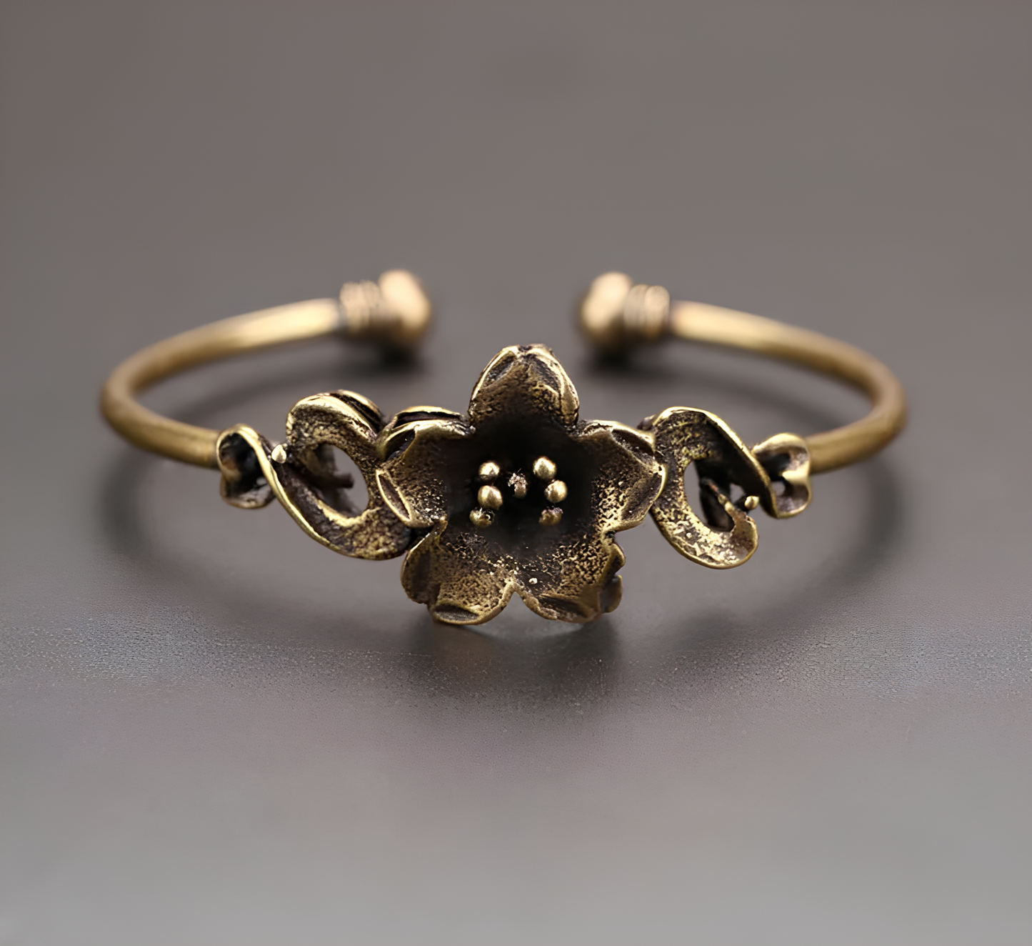 Retro Vintage Brass Flower Cuff Bracelet – Timeless Elegance in Pure Copper Bracelets Lunarity Garage 1