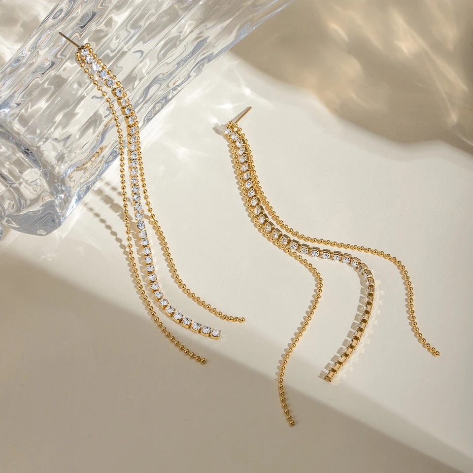 Sparkling Streamers Earrings earrings LUNARITY GARAGE