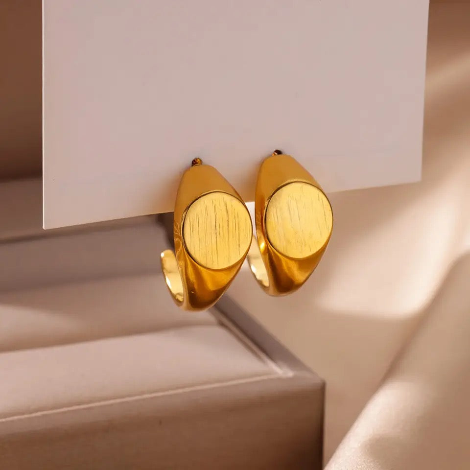 Tiny Whale Stud Earrings earrings LUNARITY GARAGE