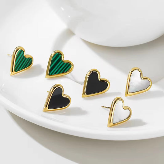 Vintage Seoulful Heart Studs earrings LUNARITY GARAGE   