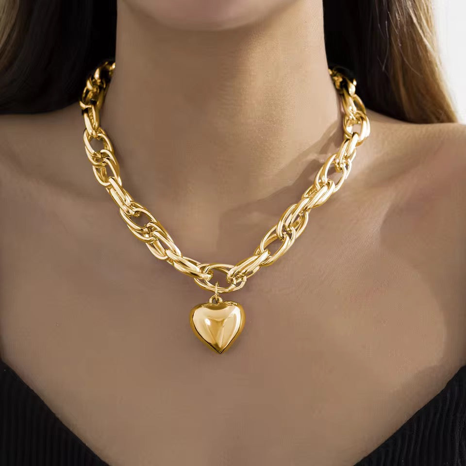 Aesthetic Iron Heart Necklace necklaces LUNARITY GARAGE Gold  